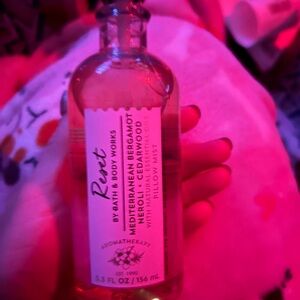 Bath & Body Works Rest Mediterranean Bergamot  Mist - Pink